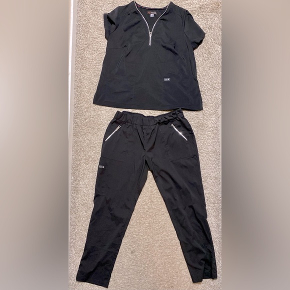 Koi Basics Other - Koi Basics Women’s Scrub Set